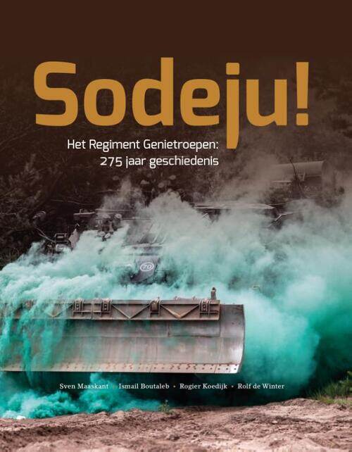 Omslag van het boek, foto van een Kodiak geniedoorbraaktank die door blauwgekleurde rook rijdt. De titel staat gedrukt in bruine letters.